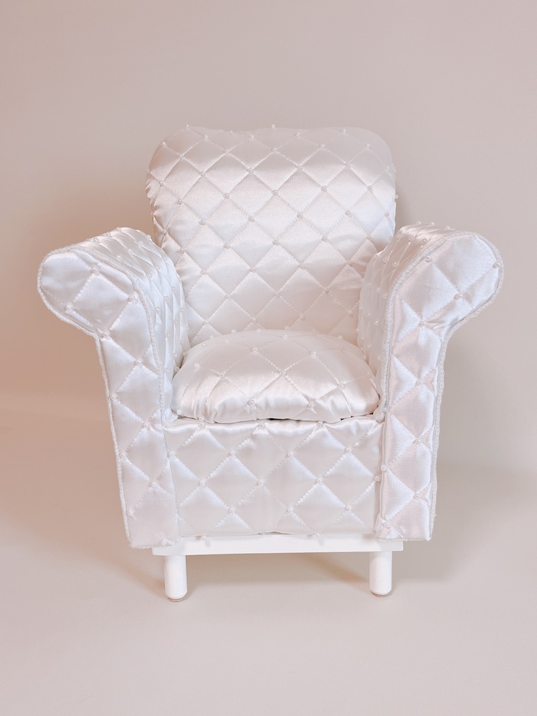 ドールサイズ サテンパールキルト シングルソファ ホワイト