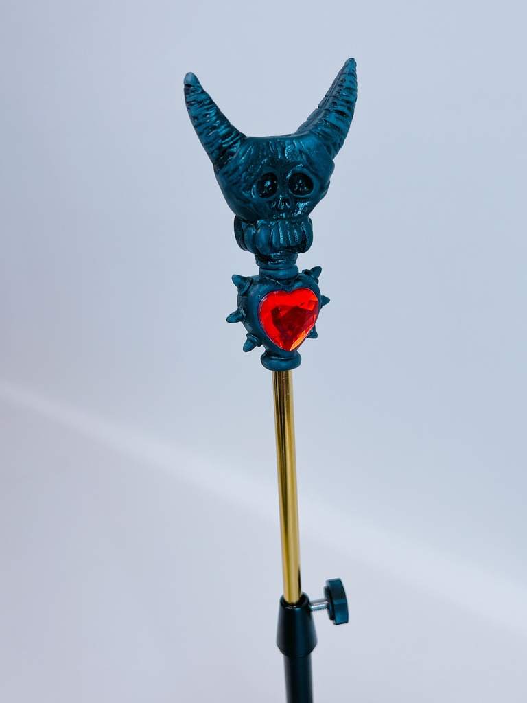 ドールスタンド「踏みつけし漆黒のドクロちゃん」タイプA