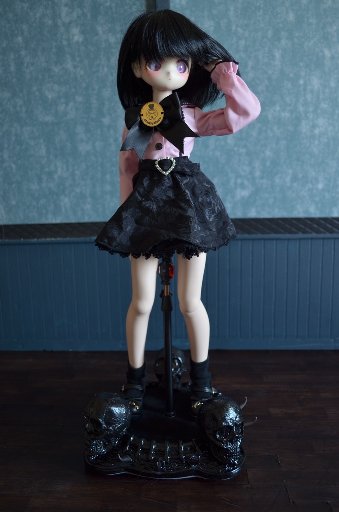 ドールスタンド 「踏みつけし漆黒のドクロちゃん」 Bタイプ