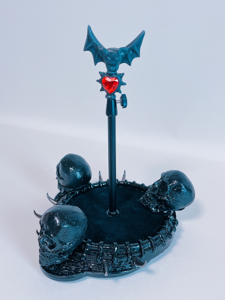 ドールスタンド 「踏みつけし漆黒のドクロちゃん」 Bタイプ