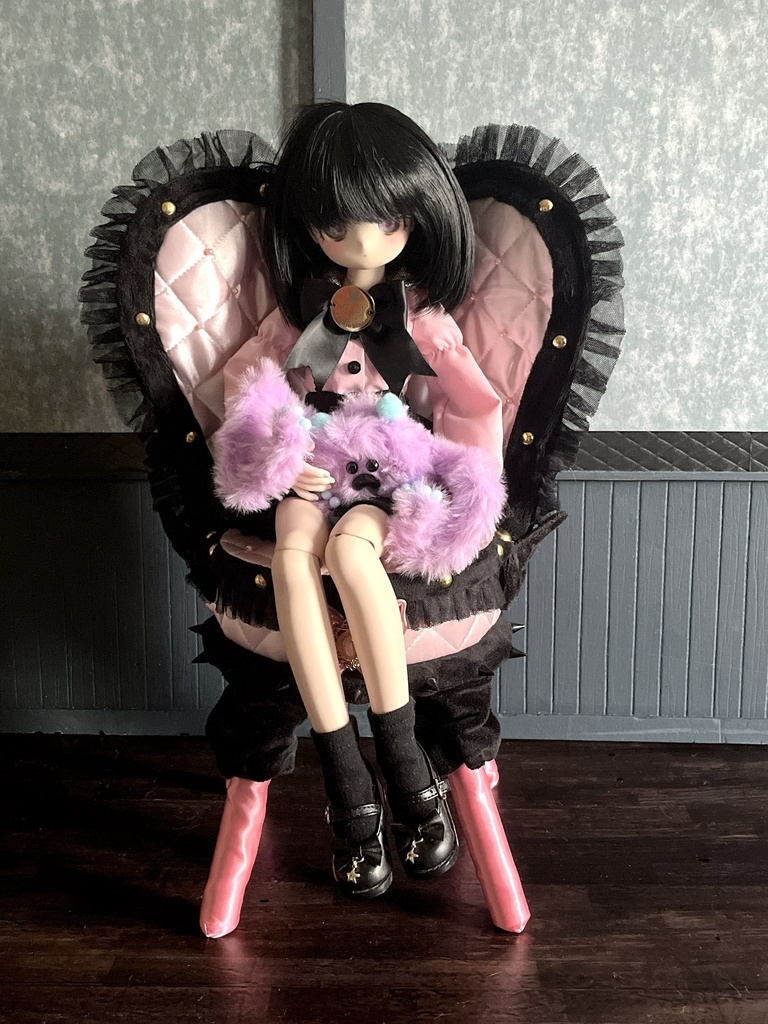 ドールサイズ椅子「Crazy Girl Bomb Chair」ピンク×ブラック