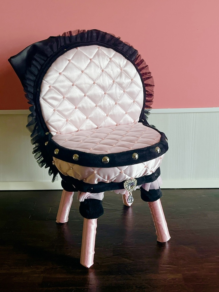 ドールサイズ椅子「Crazy Girl Bomb Chair」Bタイプ  ピンク×ブラック