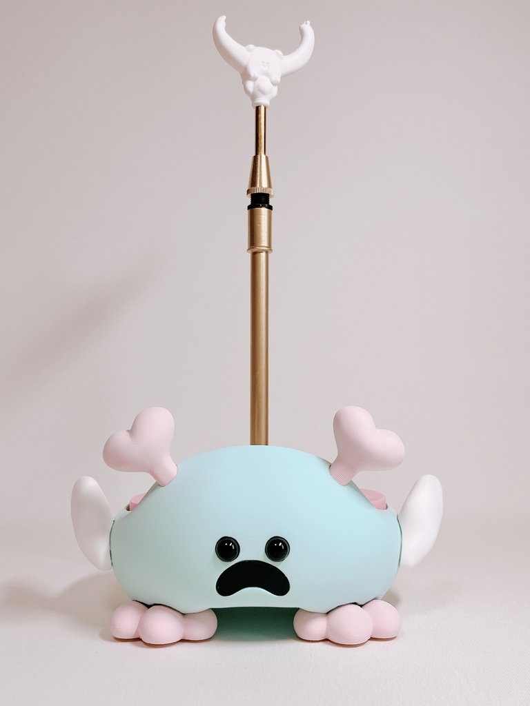 簡易ドールスタンド 「もふもふじゃないマン」　Bタイプ  カラー:ブルー×ピンク
