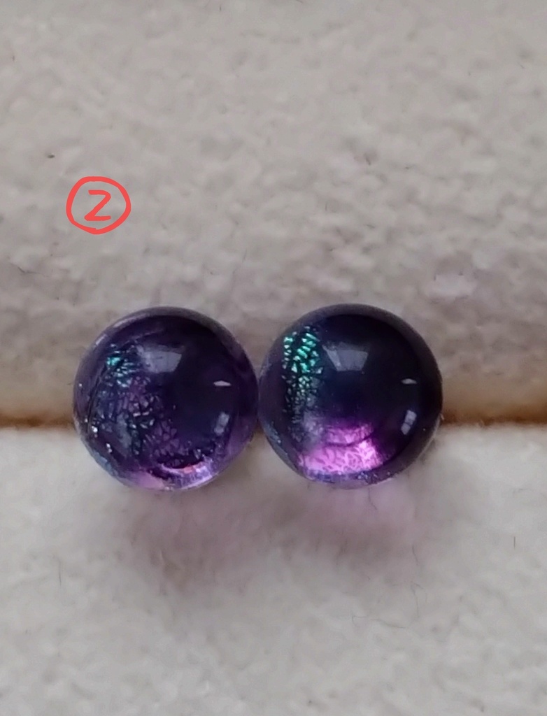 ピアス　深海の紫②　金具:シルバー色