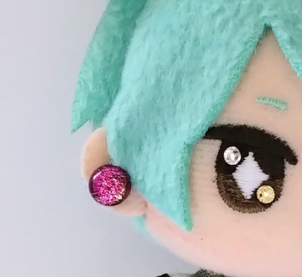 鱗ピアス 2