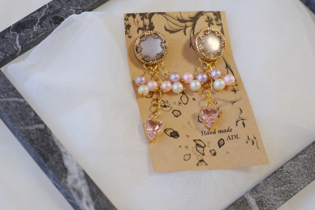 『 エスプリ 』イメージ ピアス