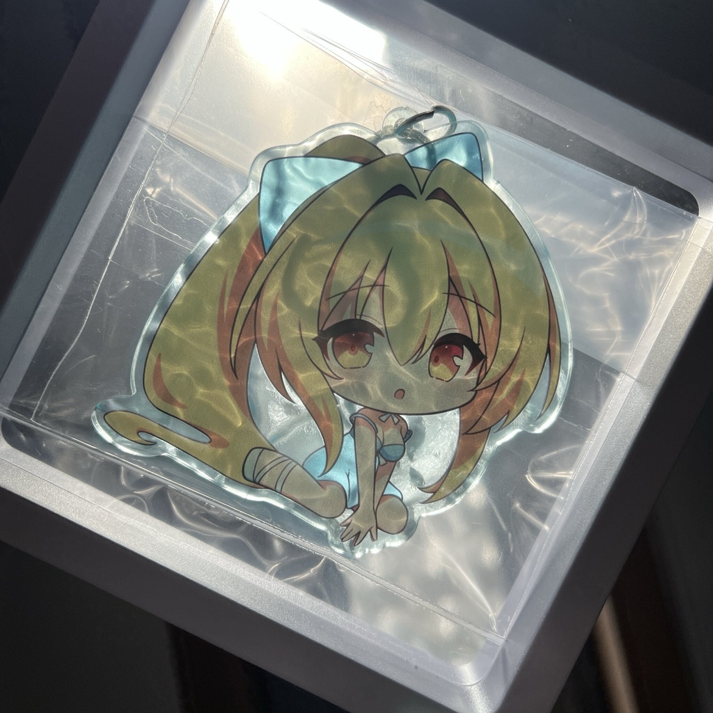 水面アクリルキーホルダー