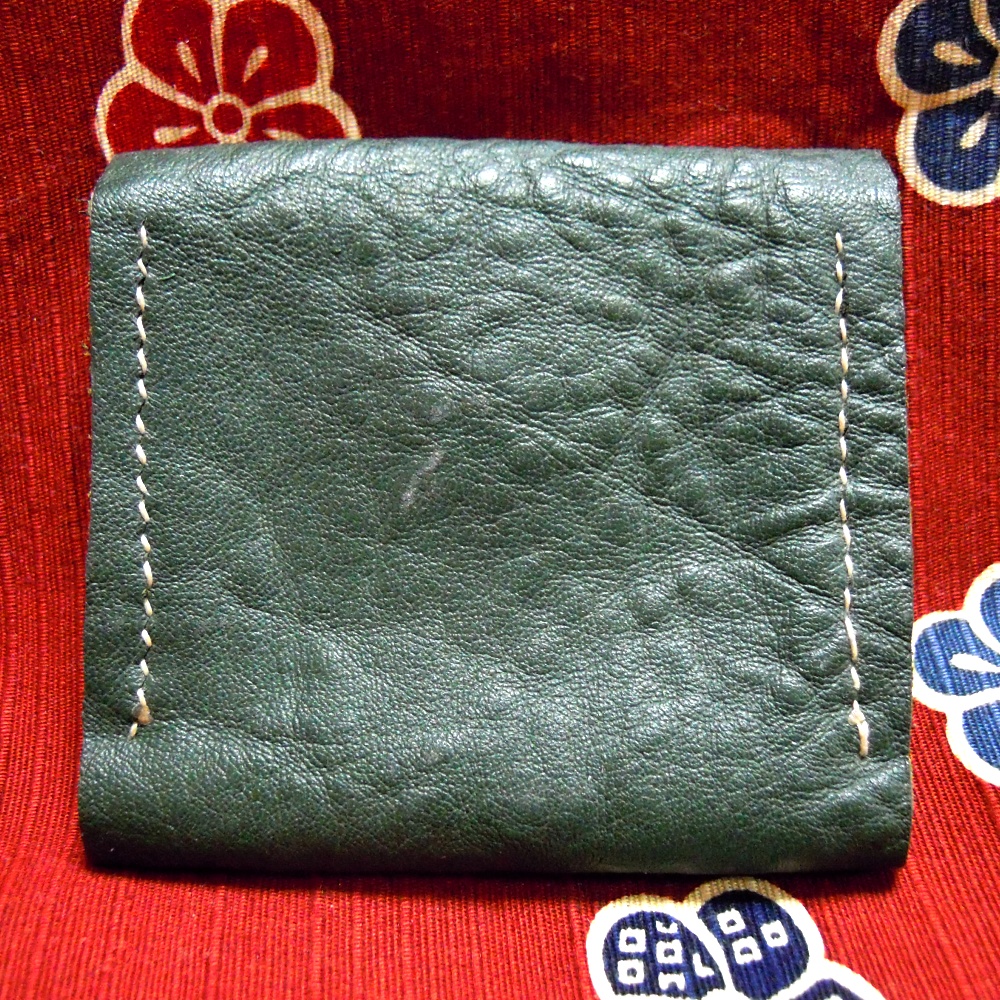 コンチョ付き 小銭入れ(革製)
