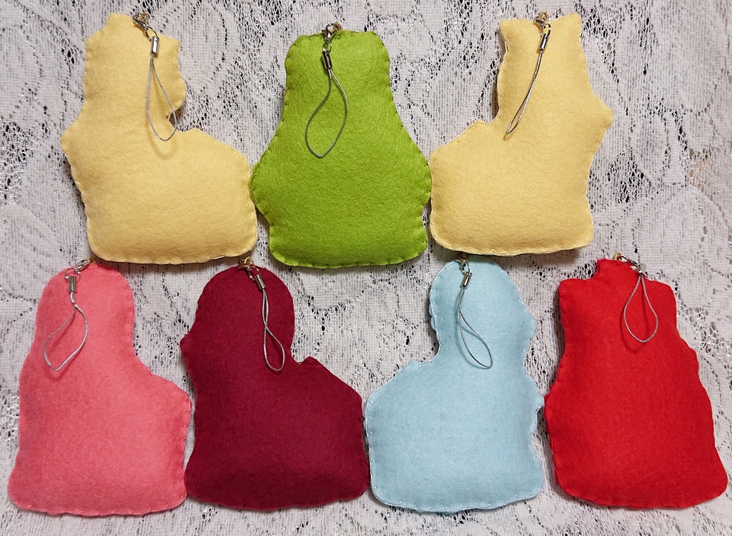 フェルトのマスコット(お誕生日ver)