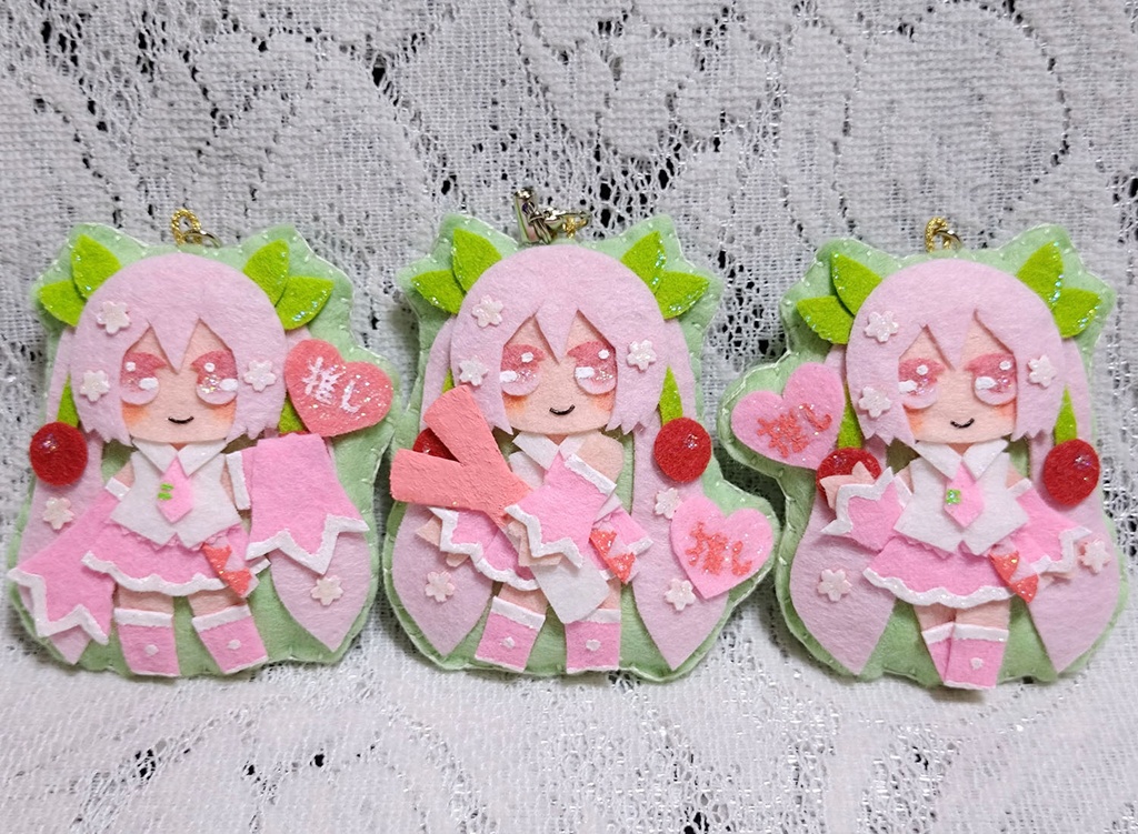 桜ミク推しストラップ