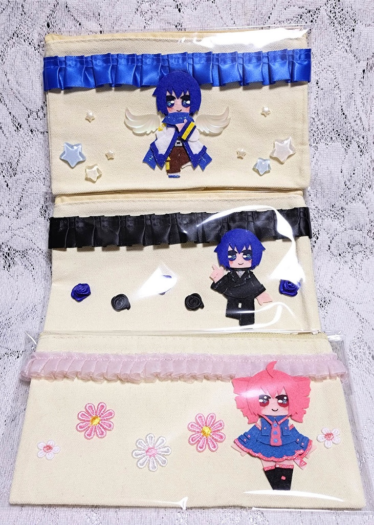 ミクさん、KAITO、テトさんのポーチ