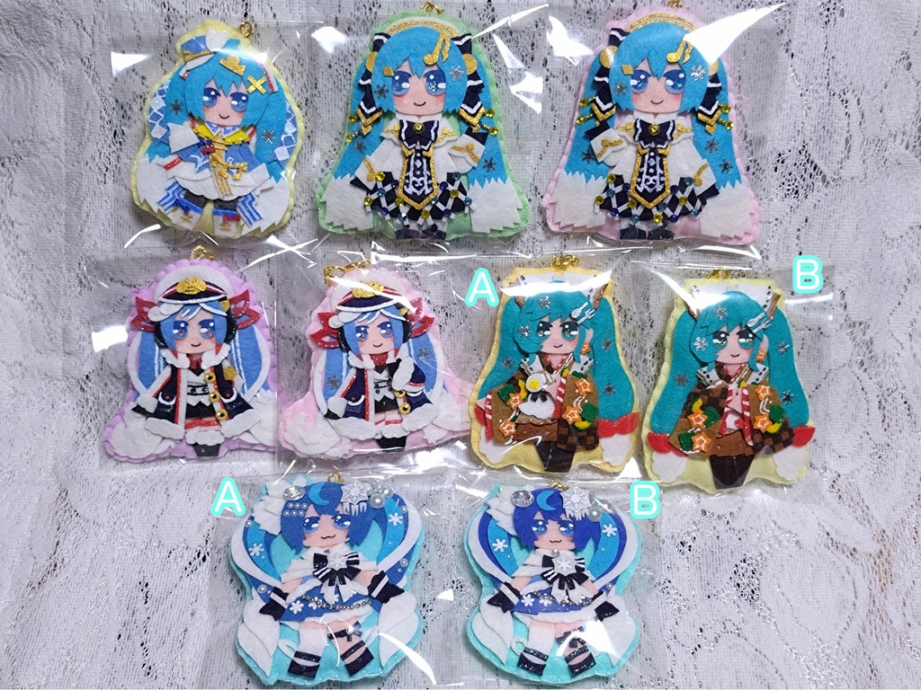 雪ミクさんのストラップ2