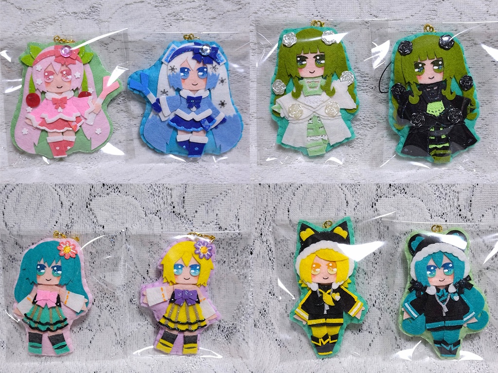 ミクさんとリンちゃんのストラップセット