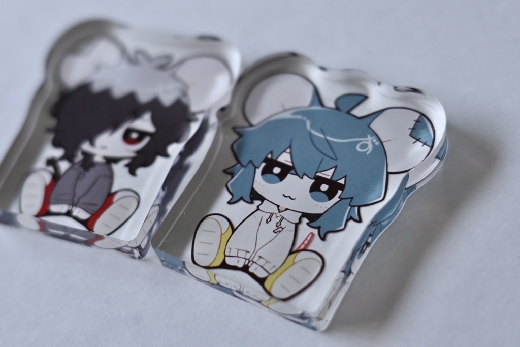 おすわりアクリルスタンド