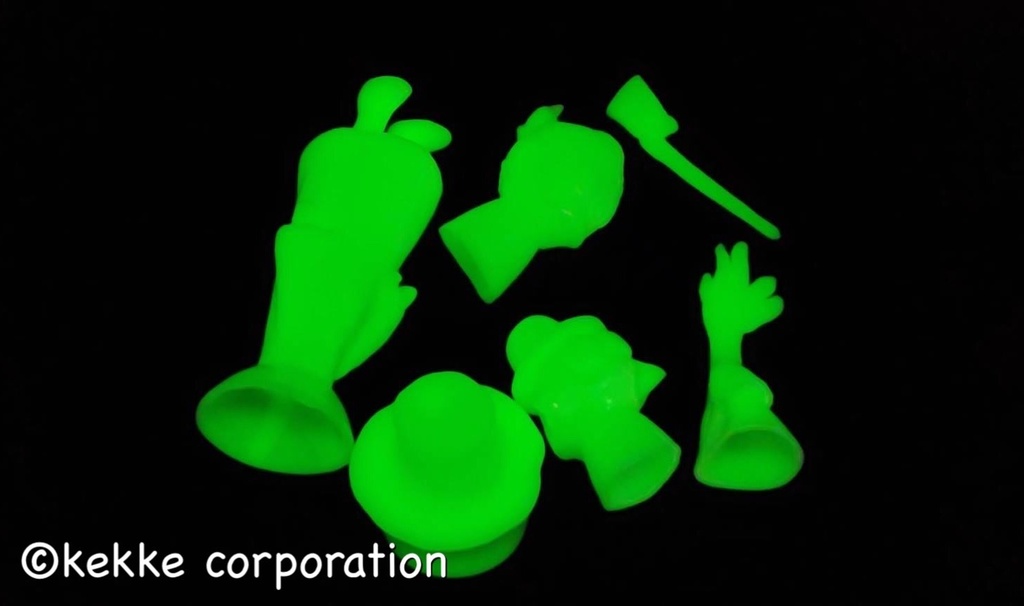 「Okitsu3ソフビ」Glows in the Dark ver.組み立てキット
