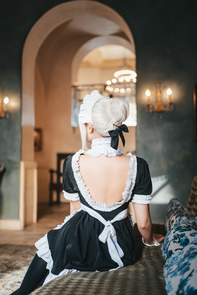 アルトリア・ペンドラゴン〔オルタ〕メイド コスプレ写真セット