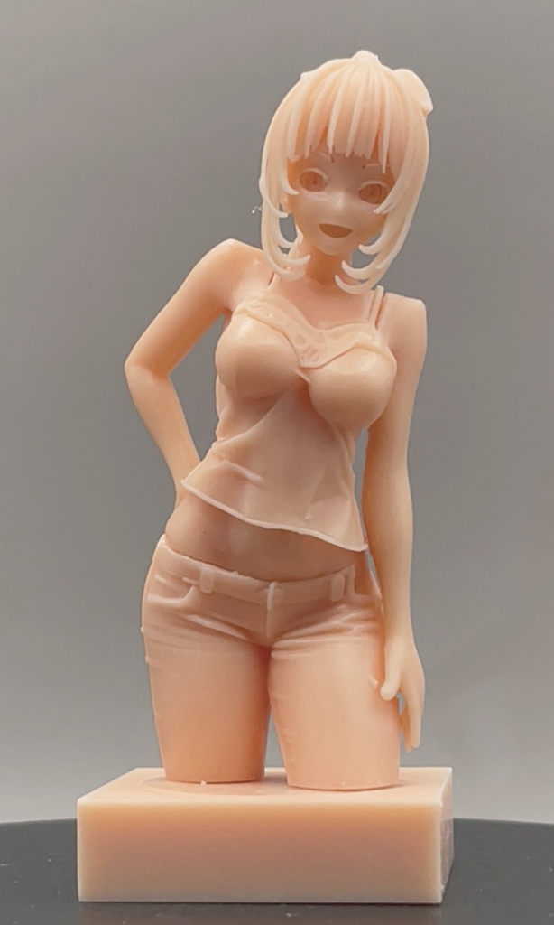 1/12スケール「真白翔子」001(塗り分け簡単組み立てフィギュア)