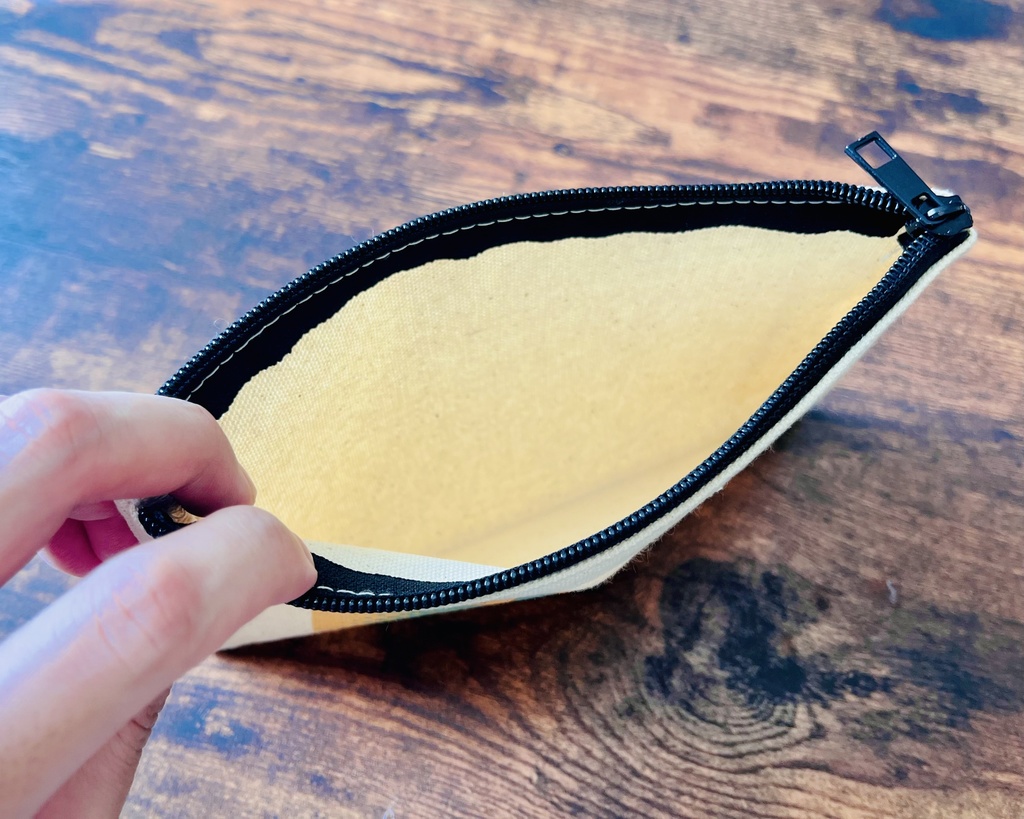 エッグトースト キャンバスポーチ