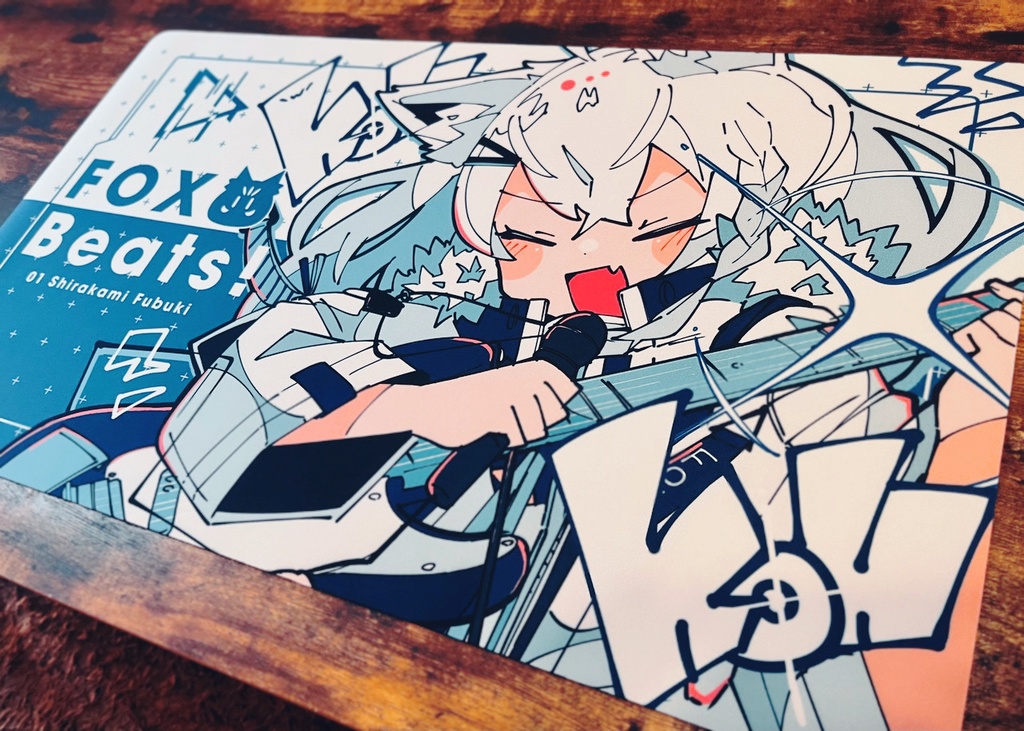 白上フブキ「FOX Beats!」トレカ/デスクマット