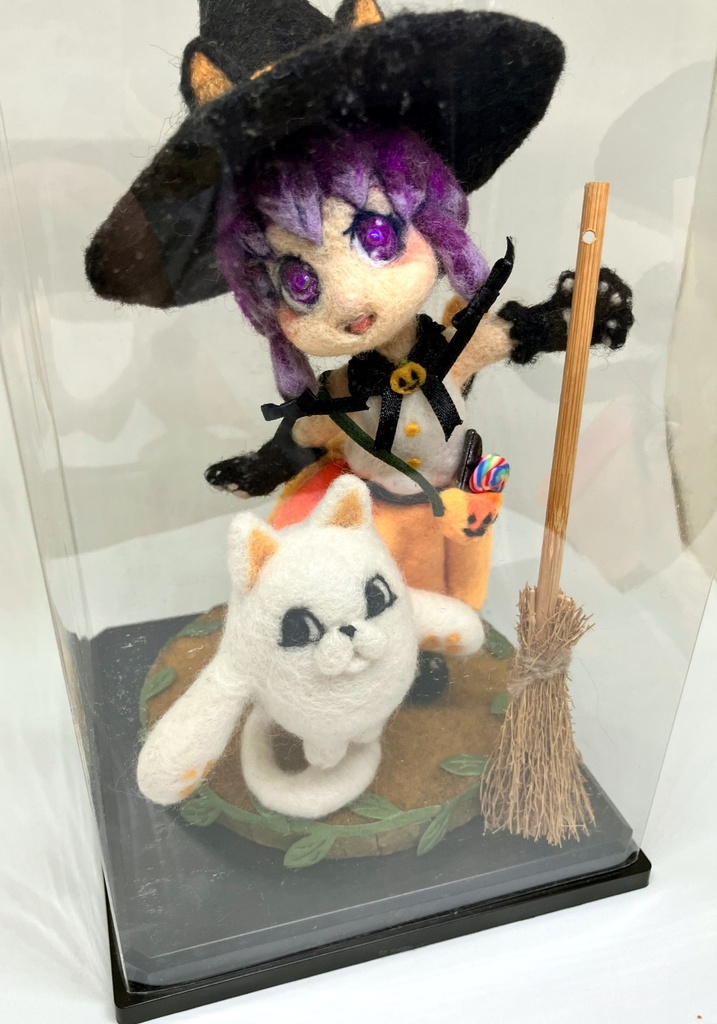 ◆ ネコ魔女の女の子と白猫もどき ハロウィン 羊毛フェルトフィギュア