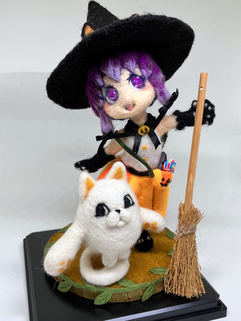 ◆ ネコ魔女の女の子と白猫もどき ハロウィン 羊毛フェルトフィギュア