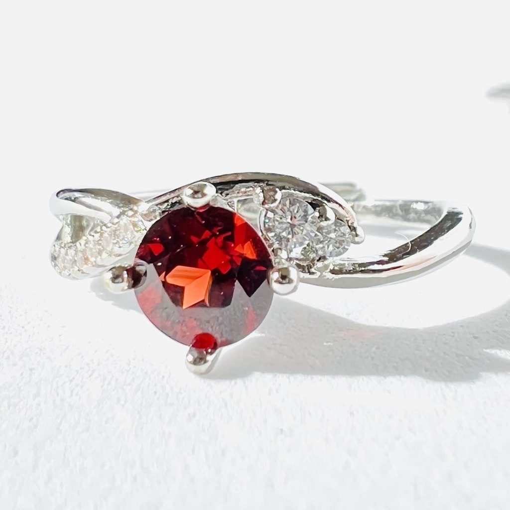 赤くて黒い推し概念リング