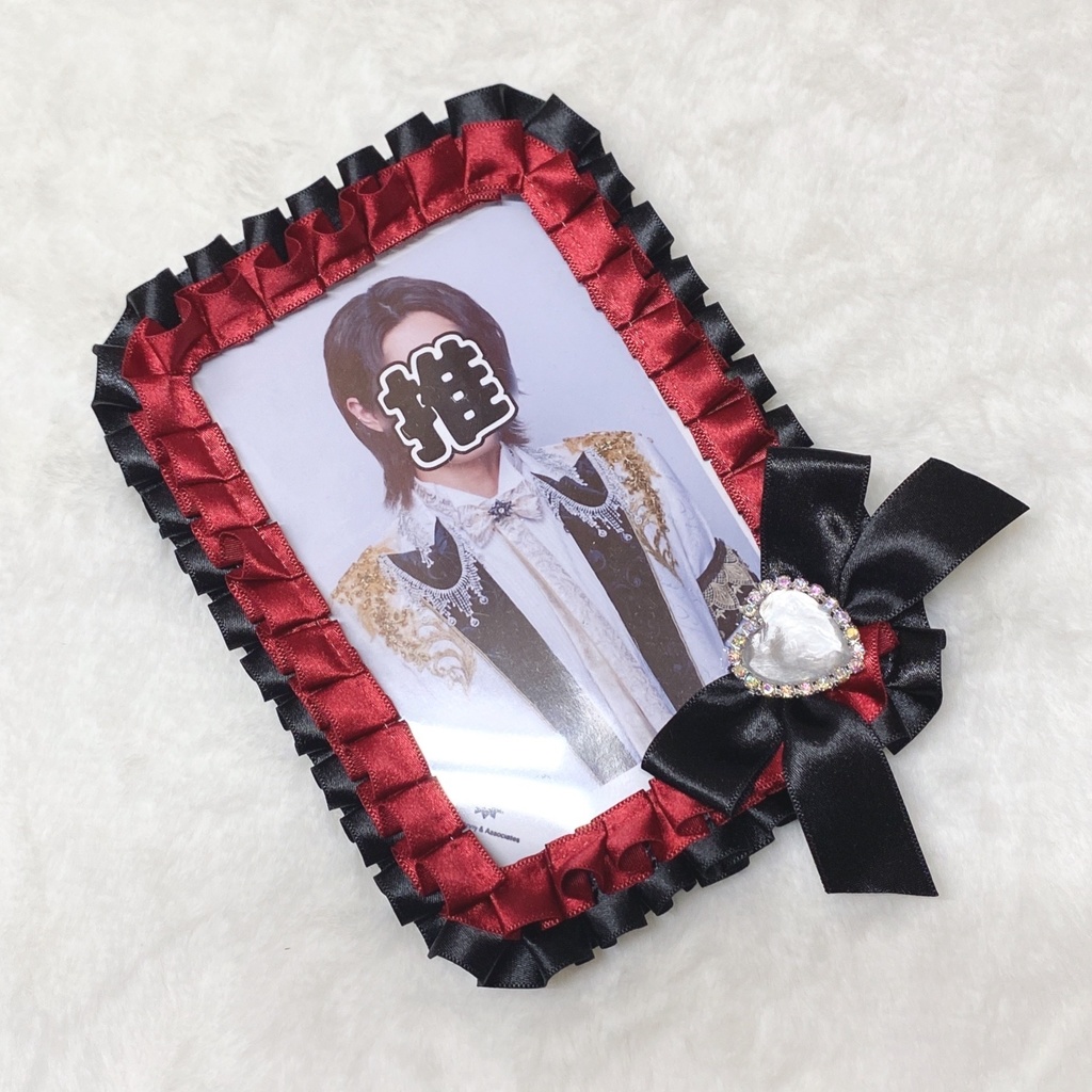 ♡ 【ブラック×レッド】L版サイズフリルデコケース ♡‪︎‬︎