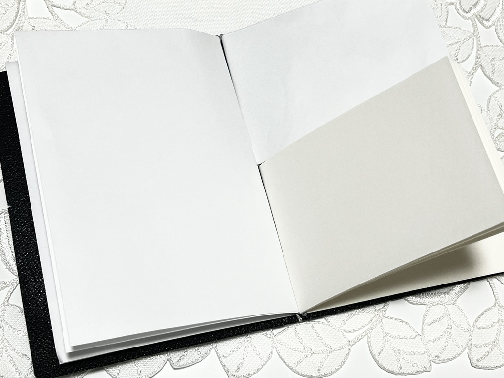 革のひとおりノート「ねこふわふわ」