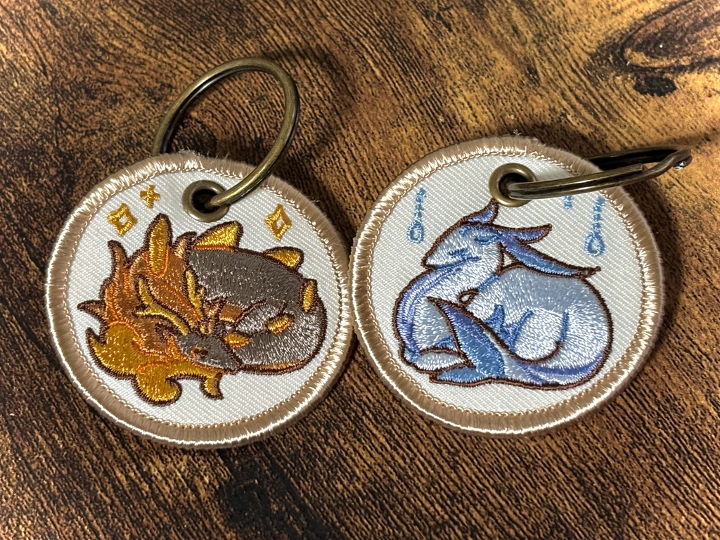 おやすみ刺繍キーホルダー(岩王帝君＆水龍)