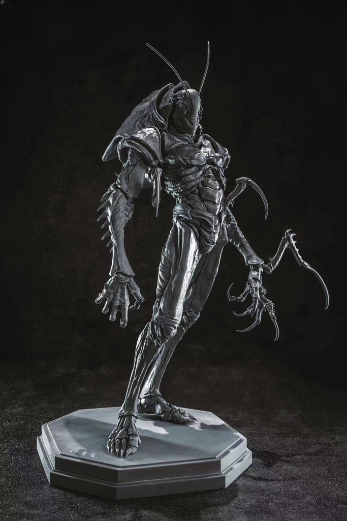 NEWBORN LOCUSTS 1/6 RESIN KIT (完売)