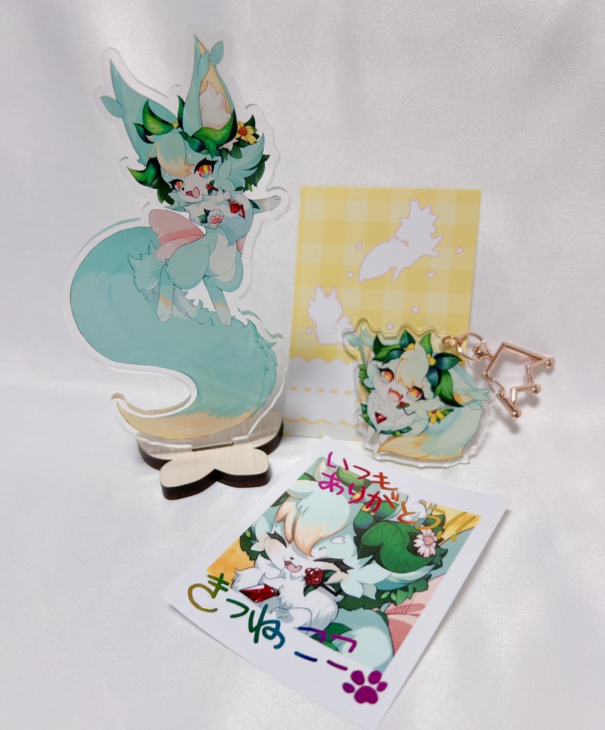 【2周年記念セール】グッズ第１弾🌼🦊アクスタ＆アクキーセット！！