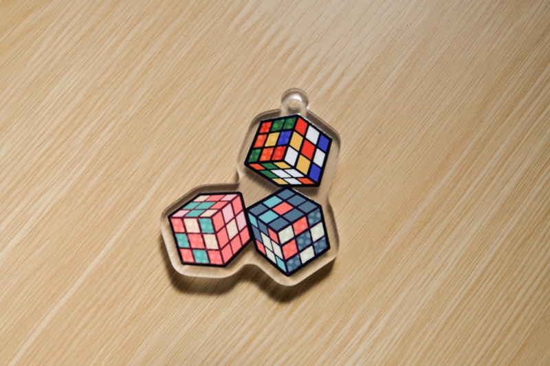 思い出は□の中 アクリルキーホルダー