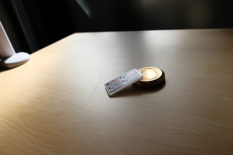 思い出は□の中 アクリルキーホルダー