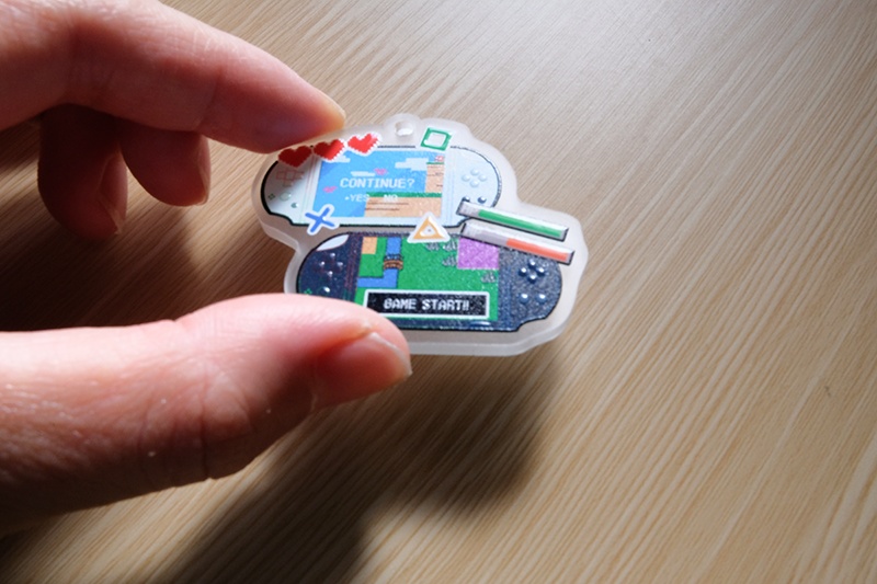 思い出は□の中 アクリルキーホルダー