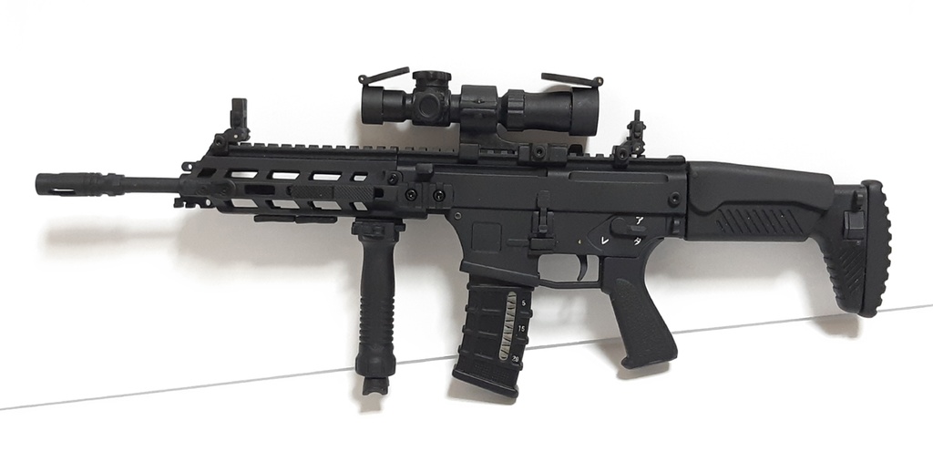 【受注製作】DD用1/3スケール 自動小銃『20式 』モデル