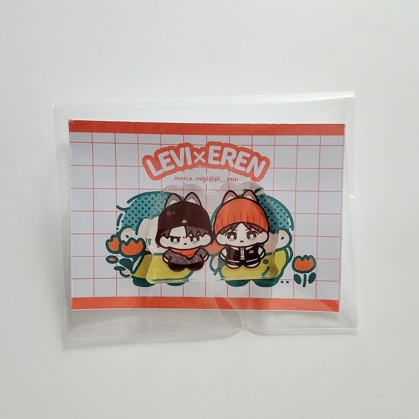 リヴァエレ自立アクリルスタンド