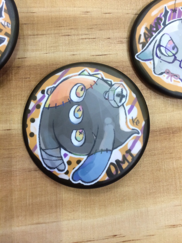 アキモンハロウィン缶バッチ