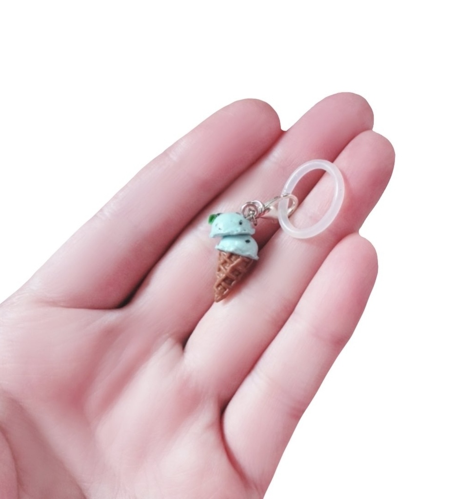 アンブレラマーカー、イヤホンジャック、ポートダストプラグ