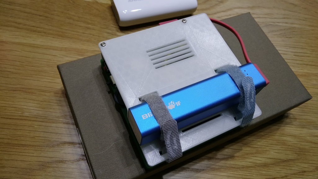 Mahjong Pi用バッテリーホルダ付きバックパネル(STLデータ)