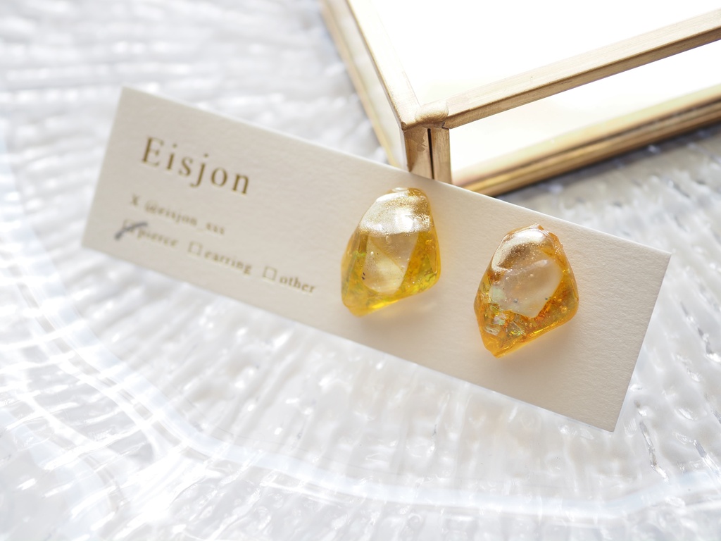 Isシリーズ 交際部ピアス・イヤリング