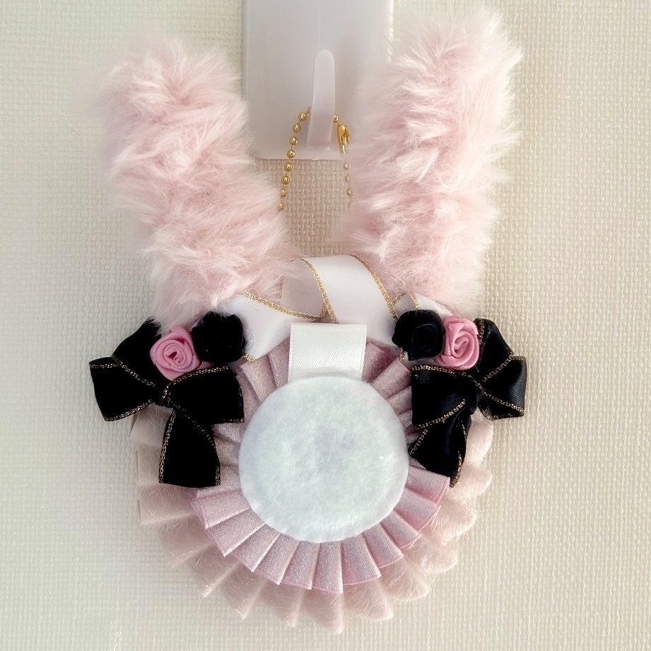 メイドうさぎロゼット