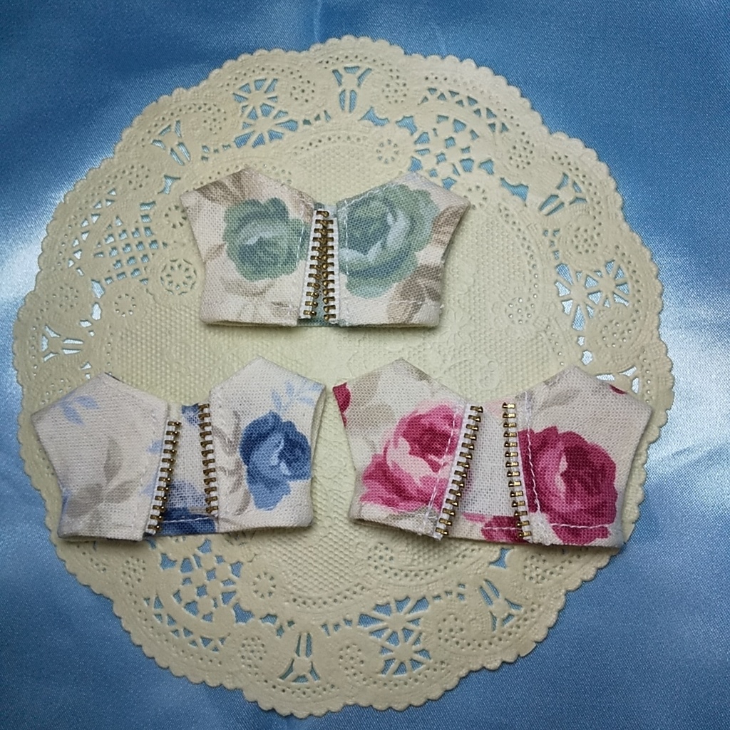 薔薇いっぱいおべべ