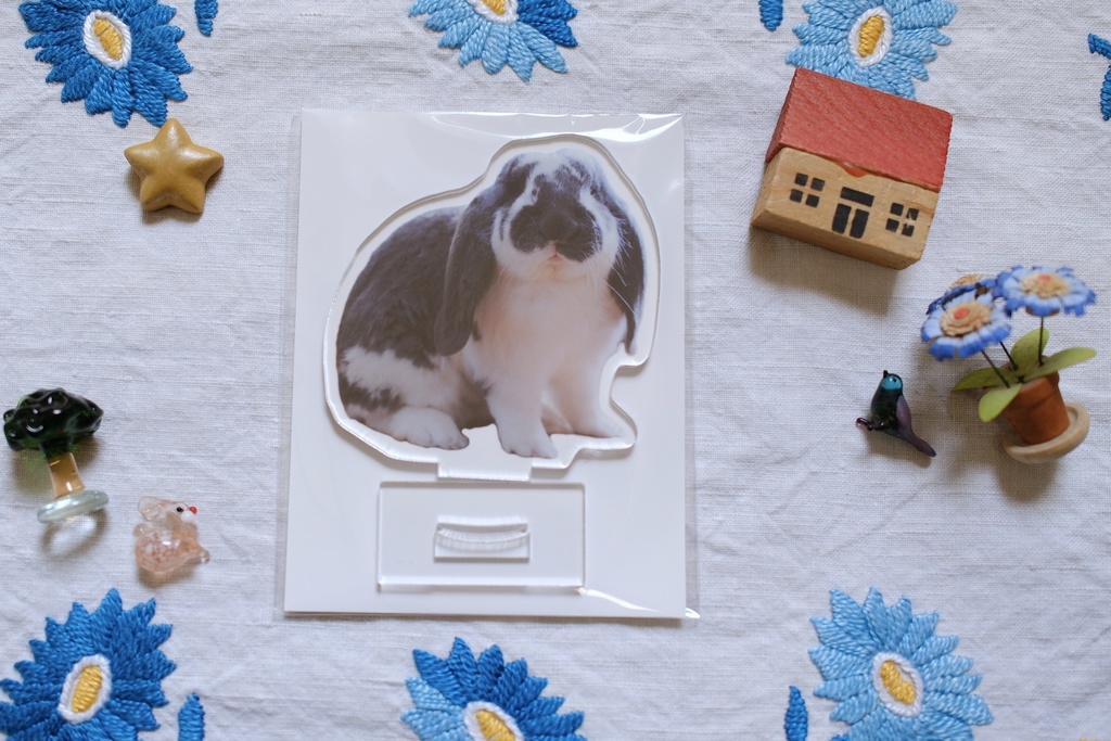 おすましばおばぶちゃんのアクリルスタンド