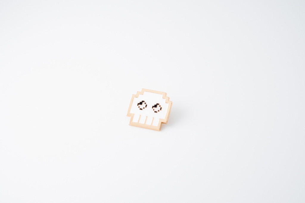 俗世：ピンバッジ