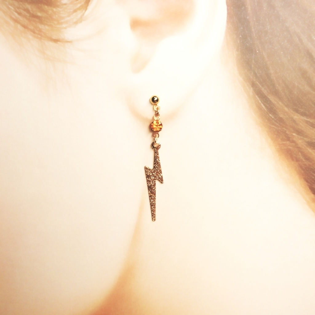 【鬼滅】我妻善逸 イメージ アクセサリー ピアス