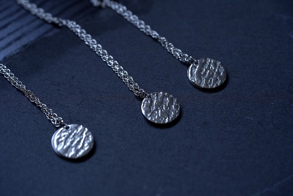 Jewelry+Single『MOON/月蝕』