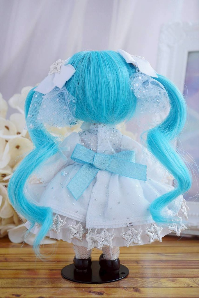 🩵4㌅カラフルツインテール【花緑青】