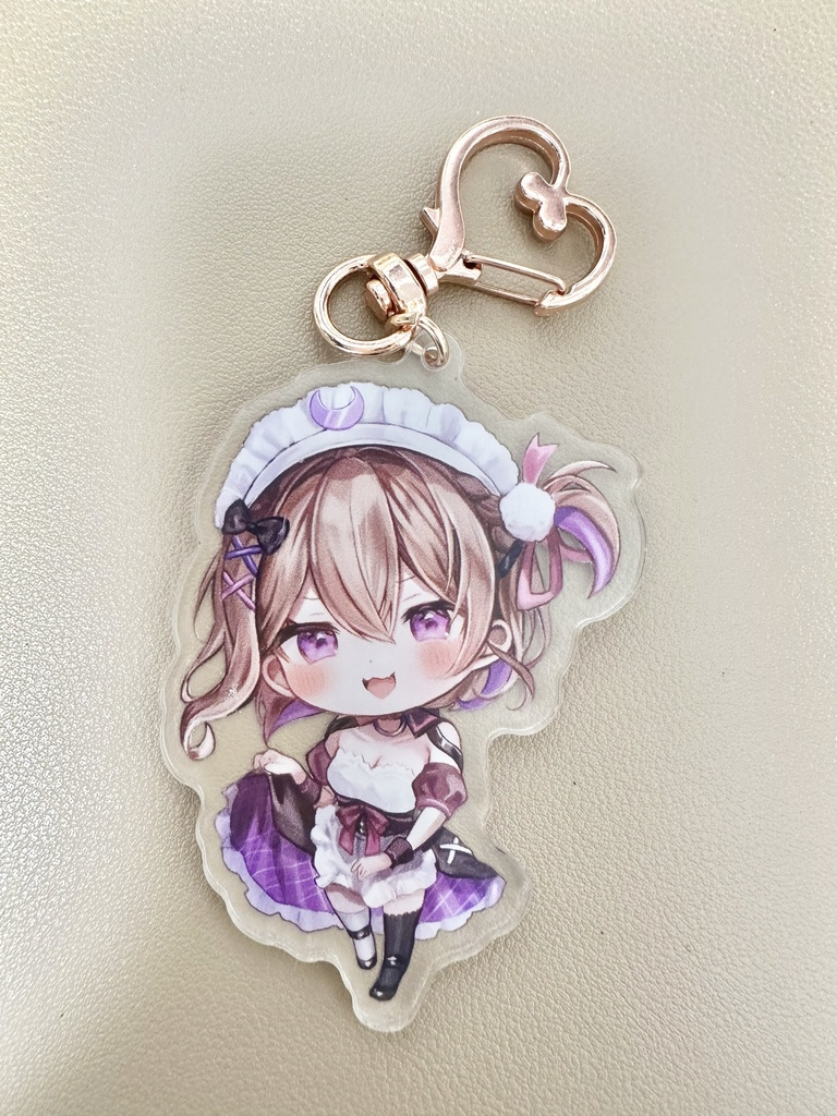 【年下メイドはあなたを癒したい】の年下メイドちゃんアクキー
