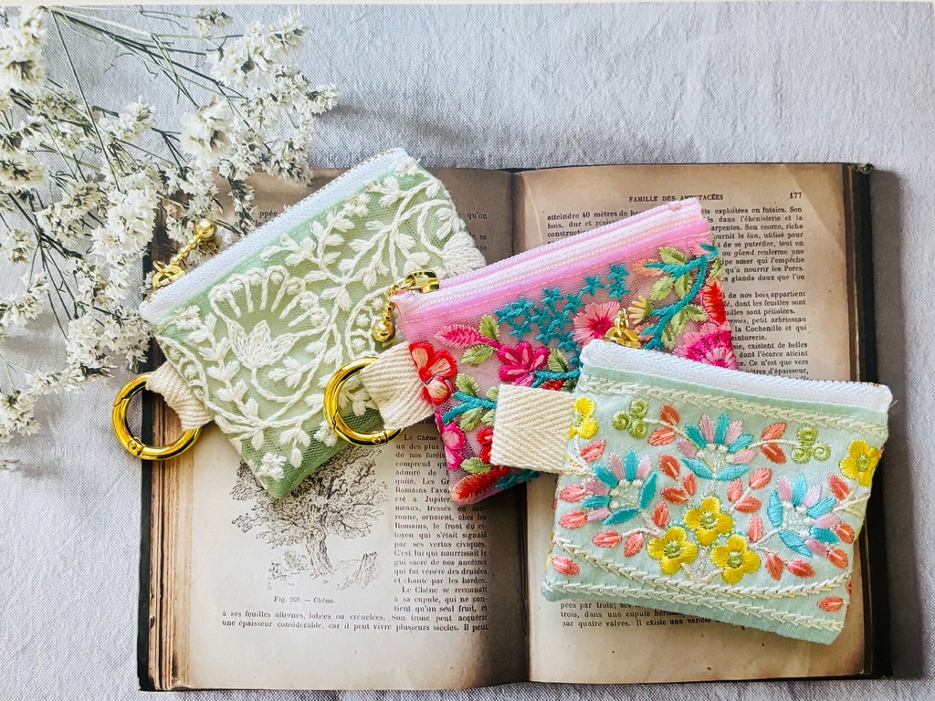 インド刺繍ポーチM