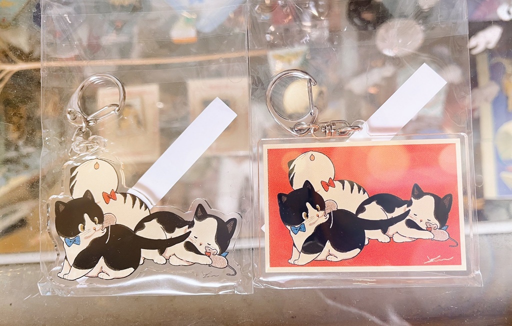 まんまる子猫アクキー